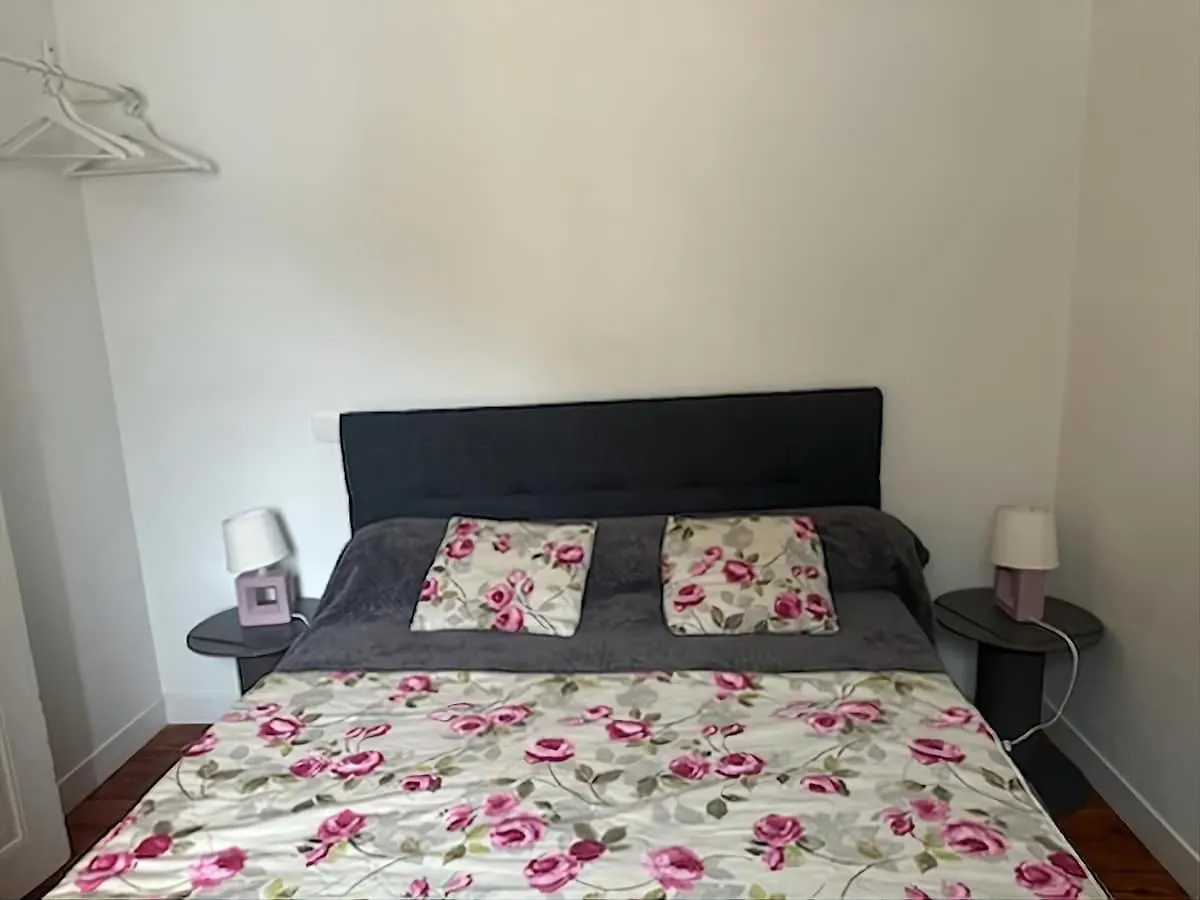 Appartement T2 4 Personnes Wifi Et Climatisation Bagnères-de-Luchon Apartment